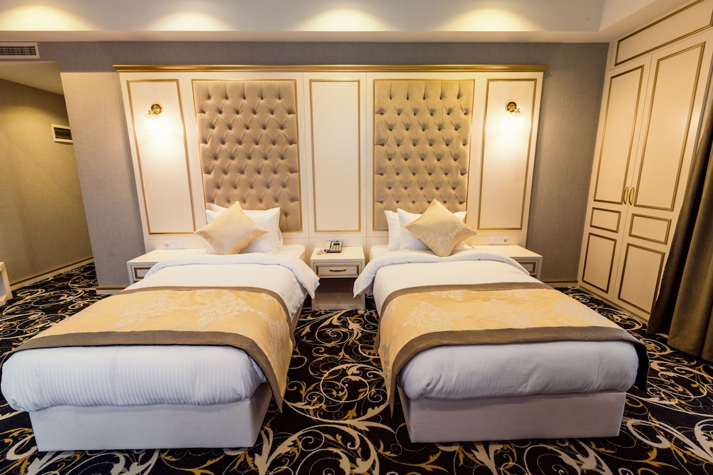 Gold Tbilisi Hotel 25/78