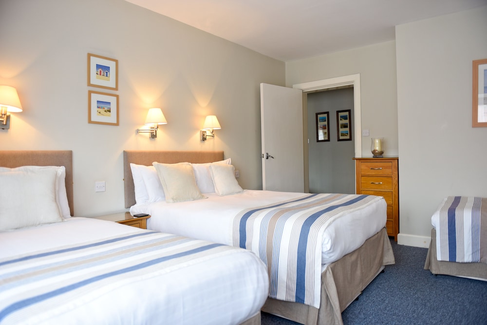 Riviera Hotel Holiday Apartments Alum Chine 14/49