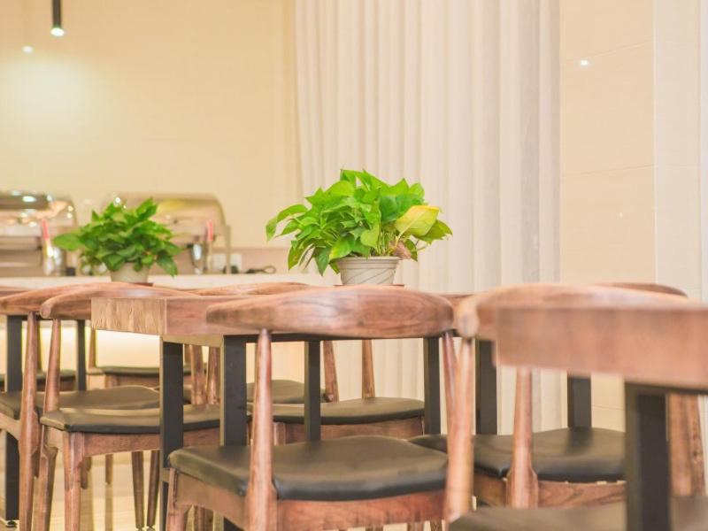 GreenTree Inn Yangzhou Jiangdu Xiaoji Town South Zhongxing Road Express Hotel 18/21