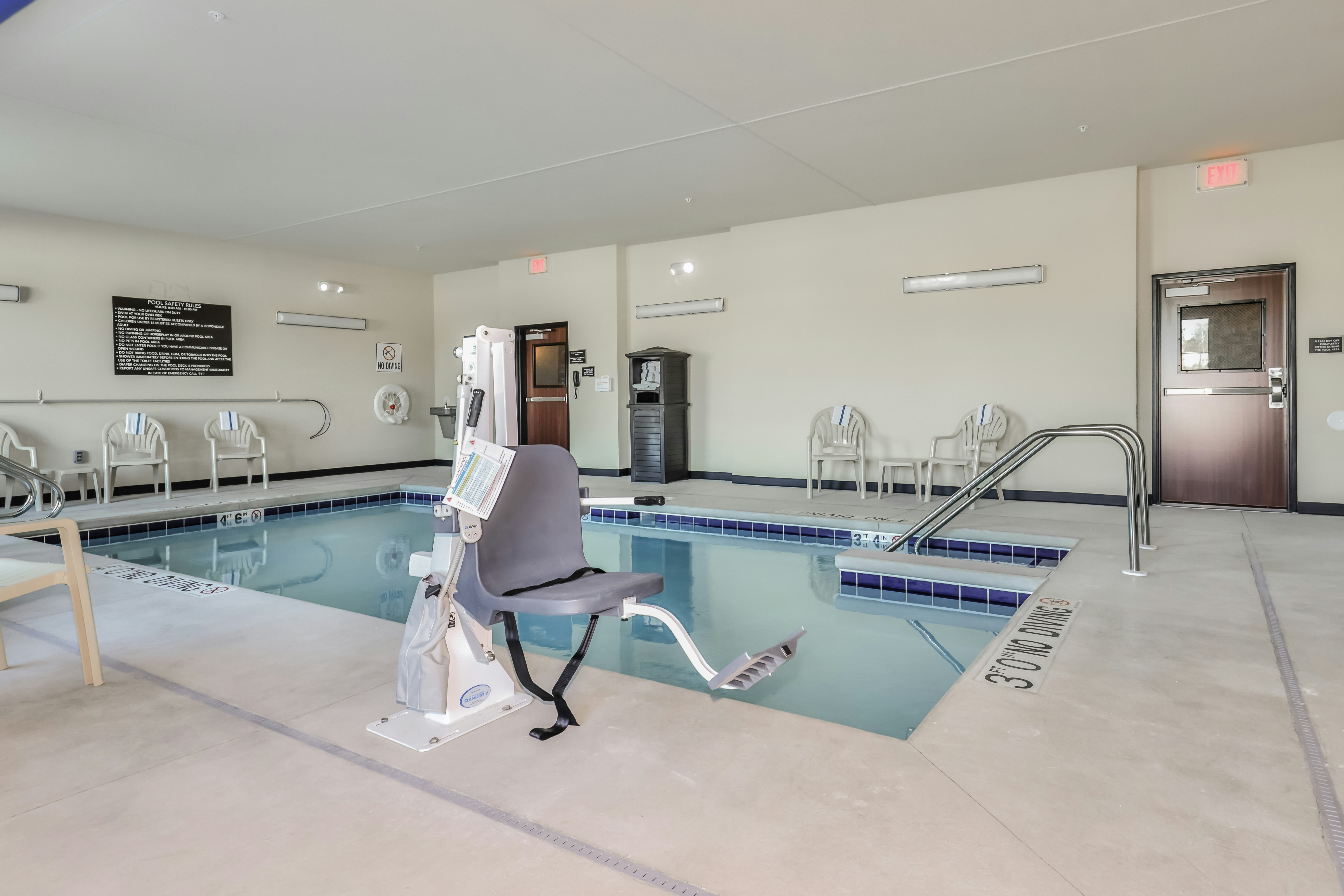Cobblestone Hotel & Suites - Rhinelander 22/50