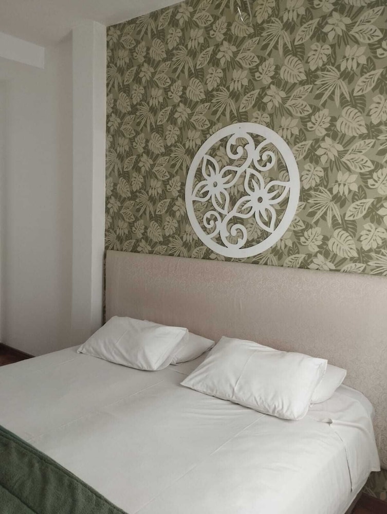 Palace Hotel 33/49