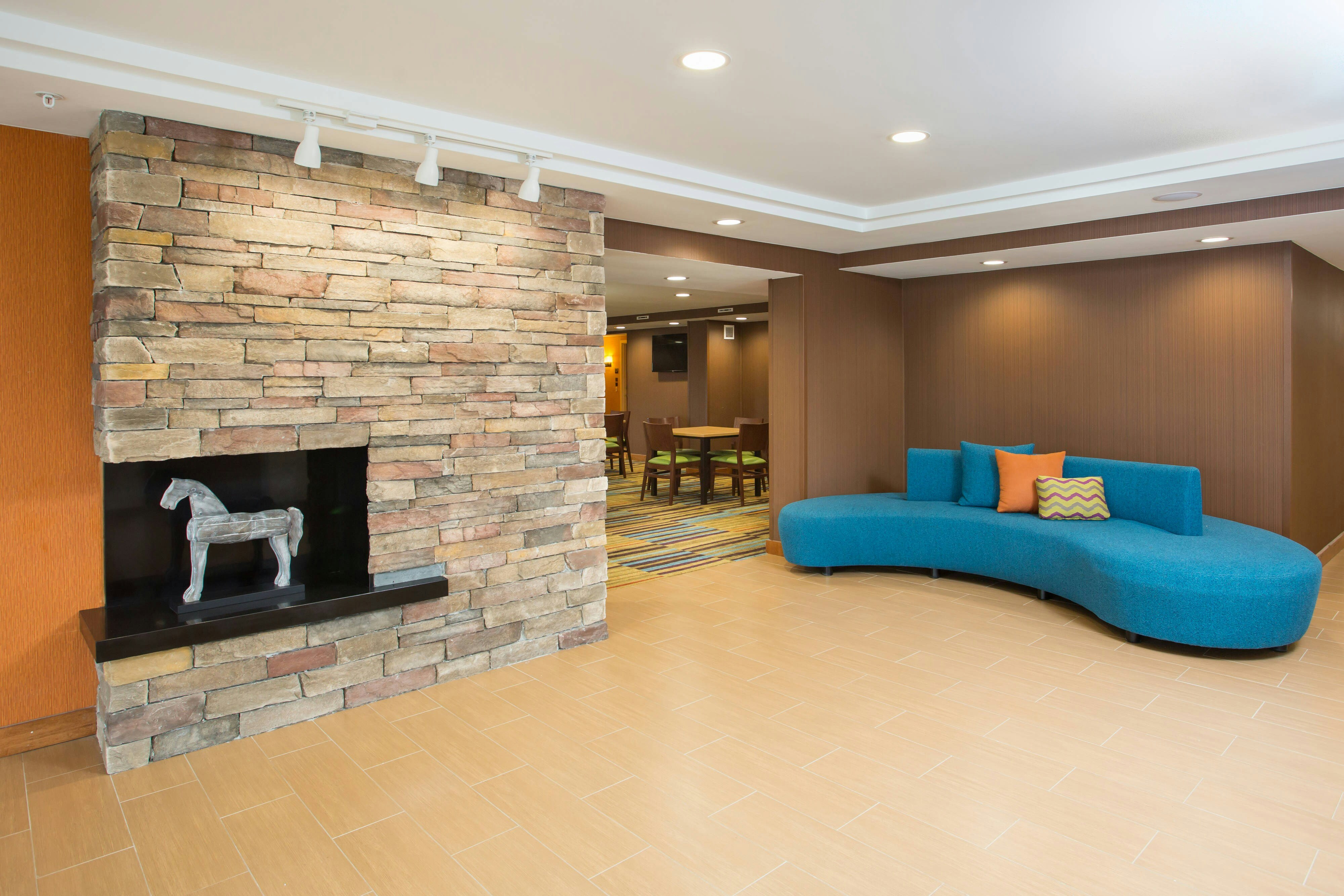 Fairfield Inn Manchester - Boston Regional Airport 4/12