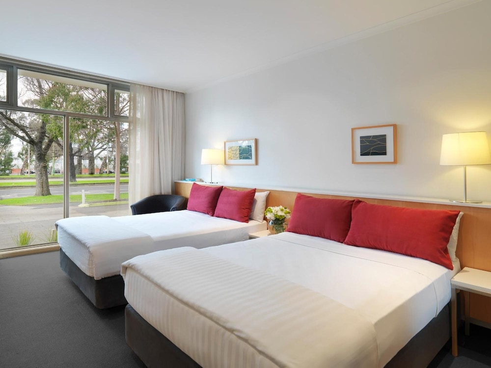 The Parkmore Hotel 15/45