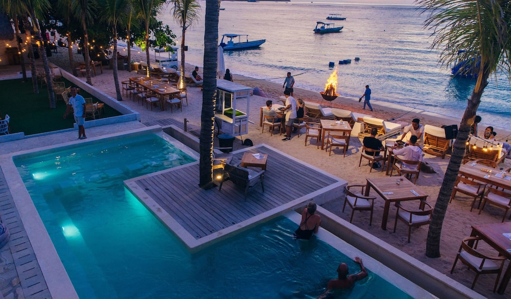 Ohana's Boutique Resort And Beach Lounge 27/50