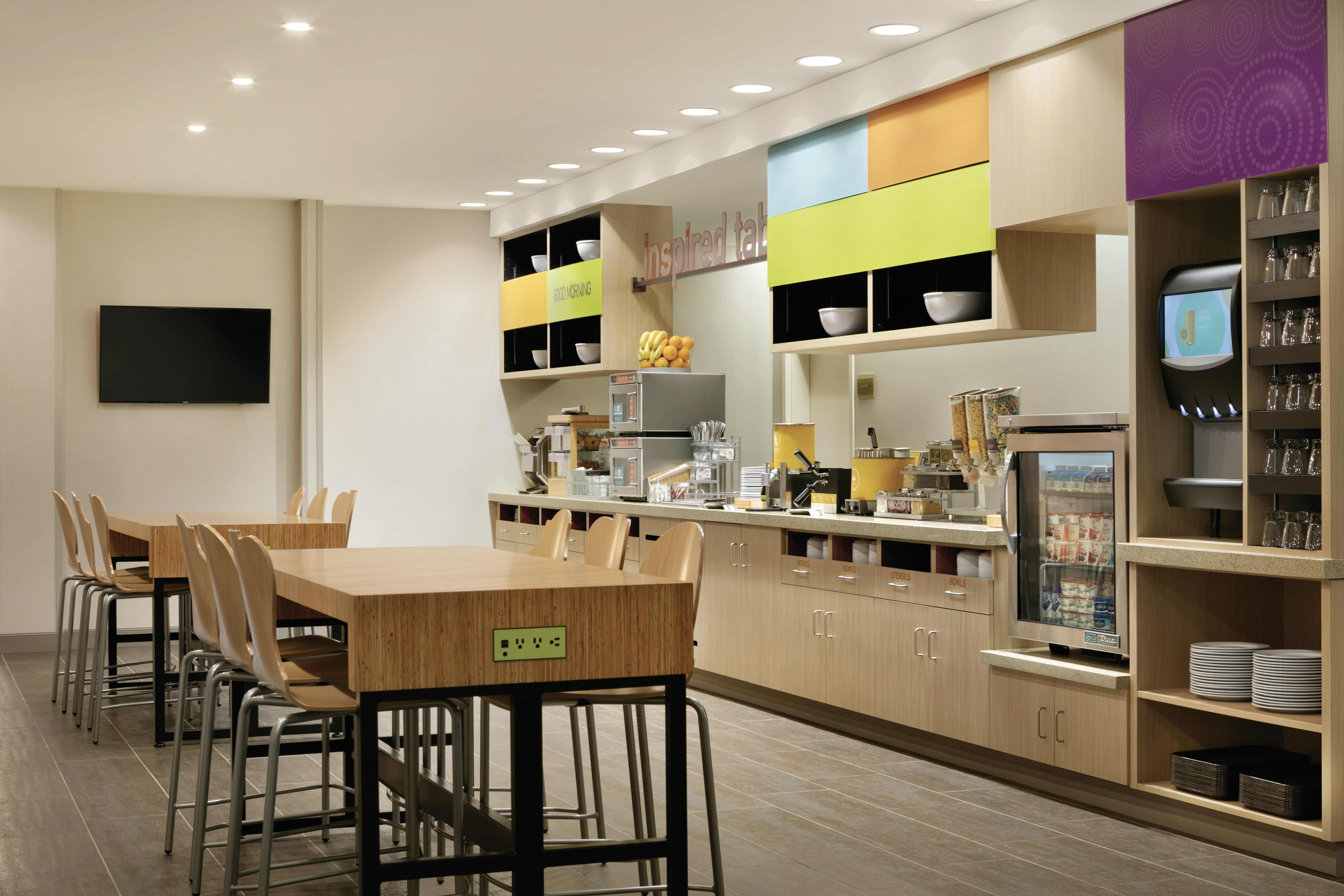 Home2 Suites by Hilton Williamsville Buffalo Airport 20/25
