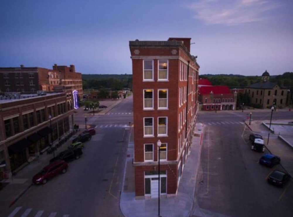 Frontier Hotel Pawhuska 25/29