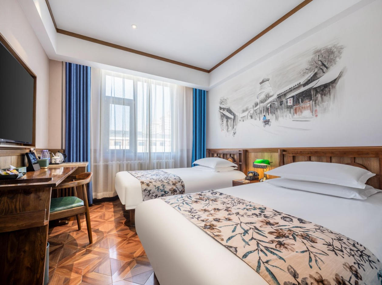 Nostalgia Hotel (Beijing Guomao Jinsongpingyuan Metro Station) 4/47