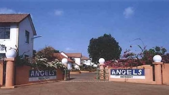 Angels Resort 5/44
