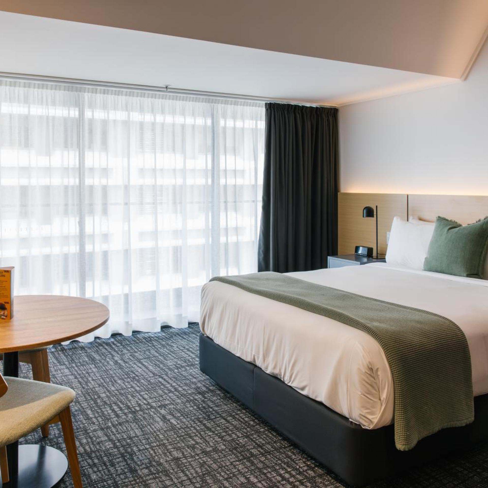 Room, King Bed, Queen Bed, Accessible