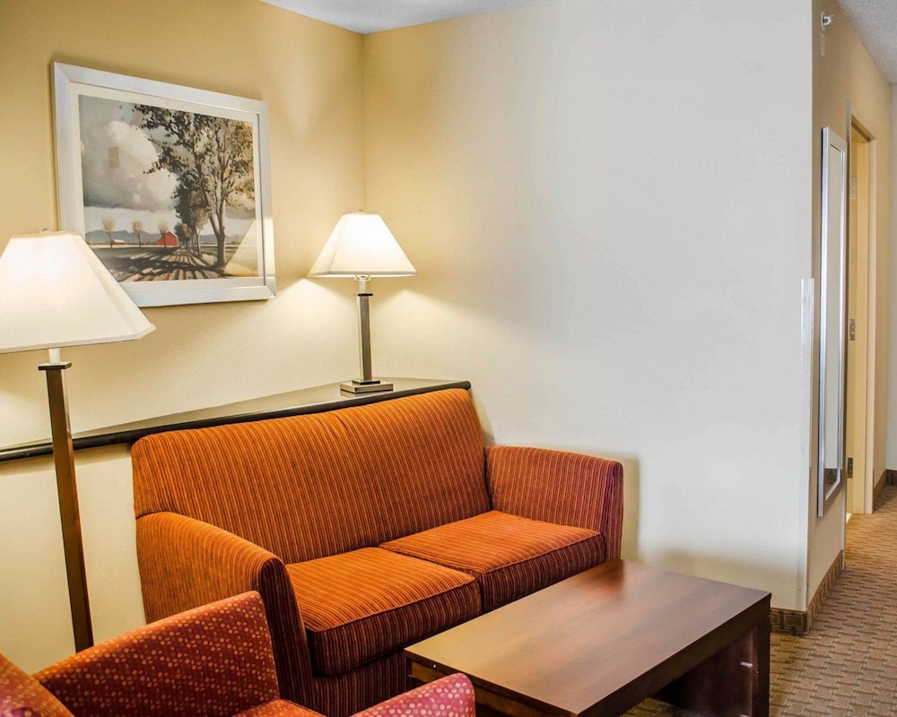 Comfort Suites Hummelstown Hershey 26/40