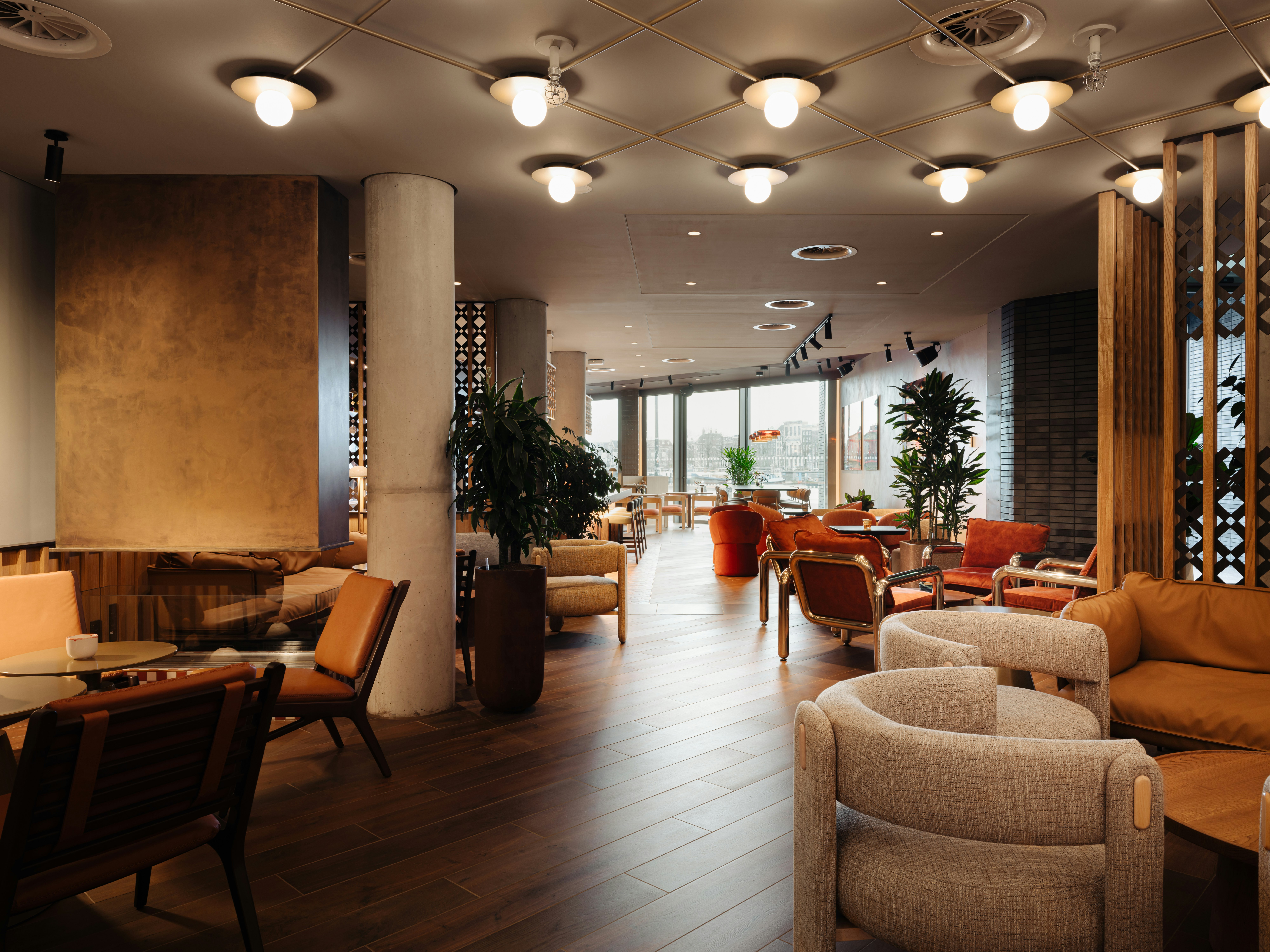 Doubletree By Hilton Amsterdam Centraal Station 42/88
