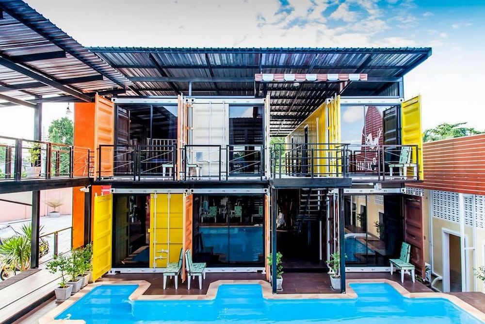 Retro Box Hotel 2/62