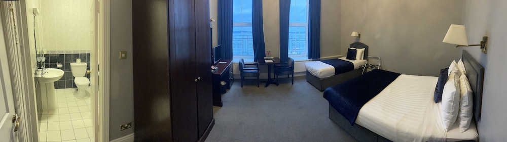 ROOM, TWIN BEDS, SEA VIEW