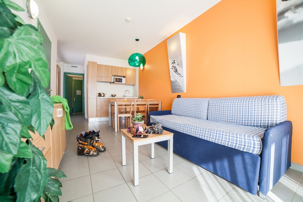 Villaggio Olimpico Apartments 34/50