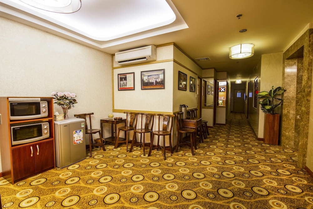 Aristo Saigon Hotel 35/50