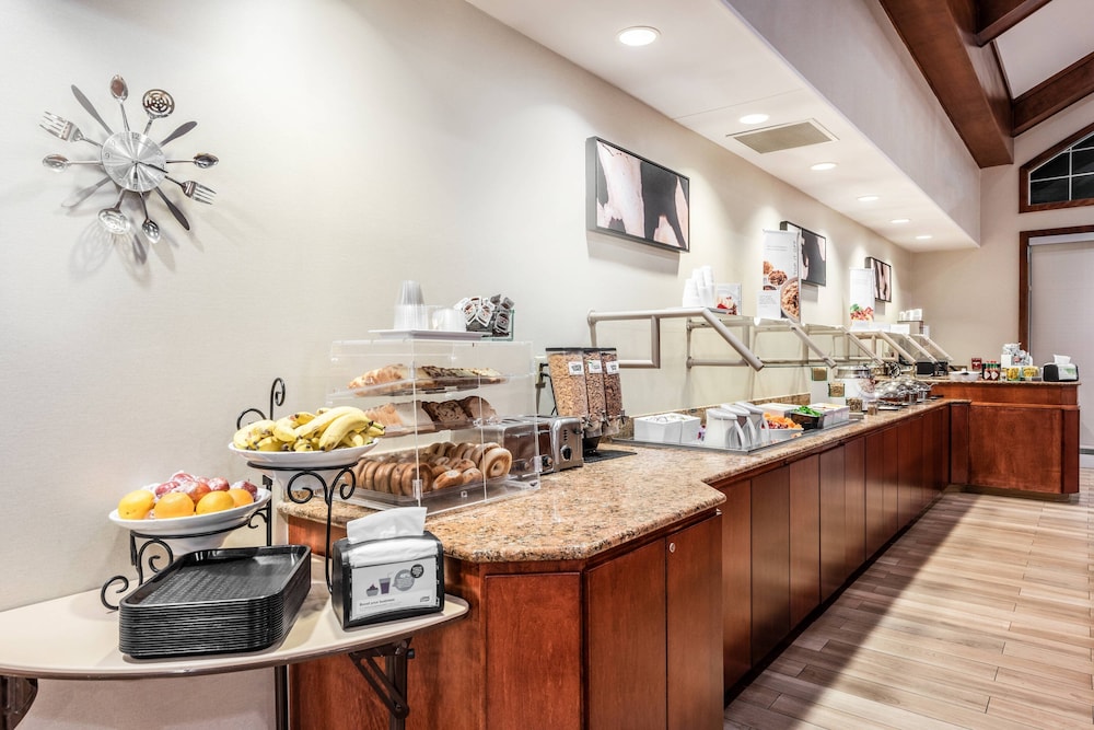 Residence Inn by Marriott Springfield 20/27