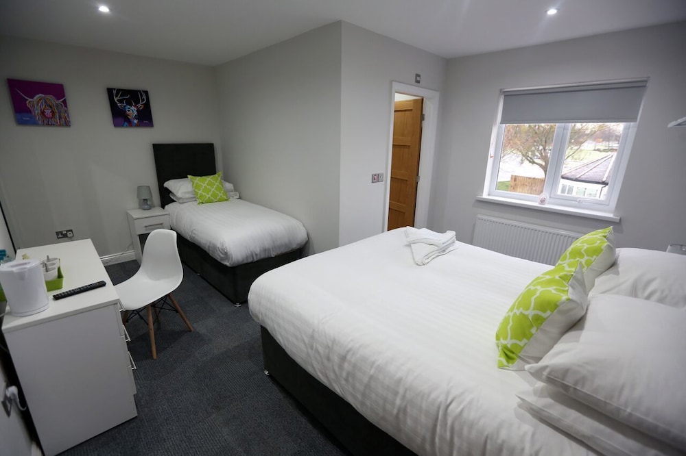 Hotel 52 - Stanley 7/36
