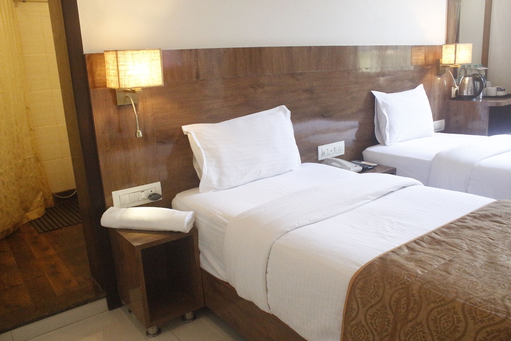 Hotel Sai Jashan 19/50