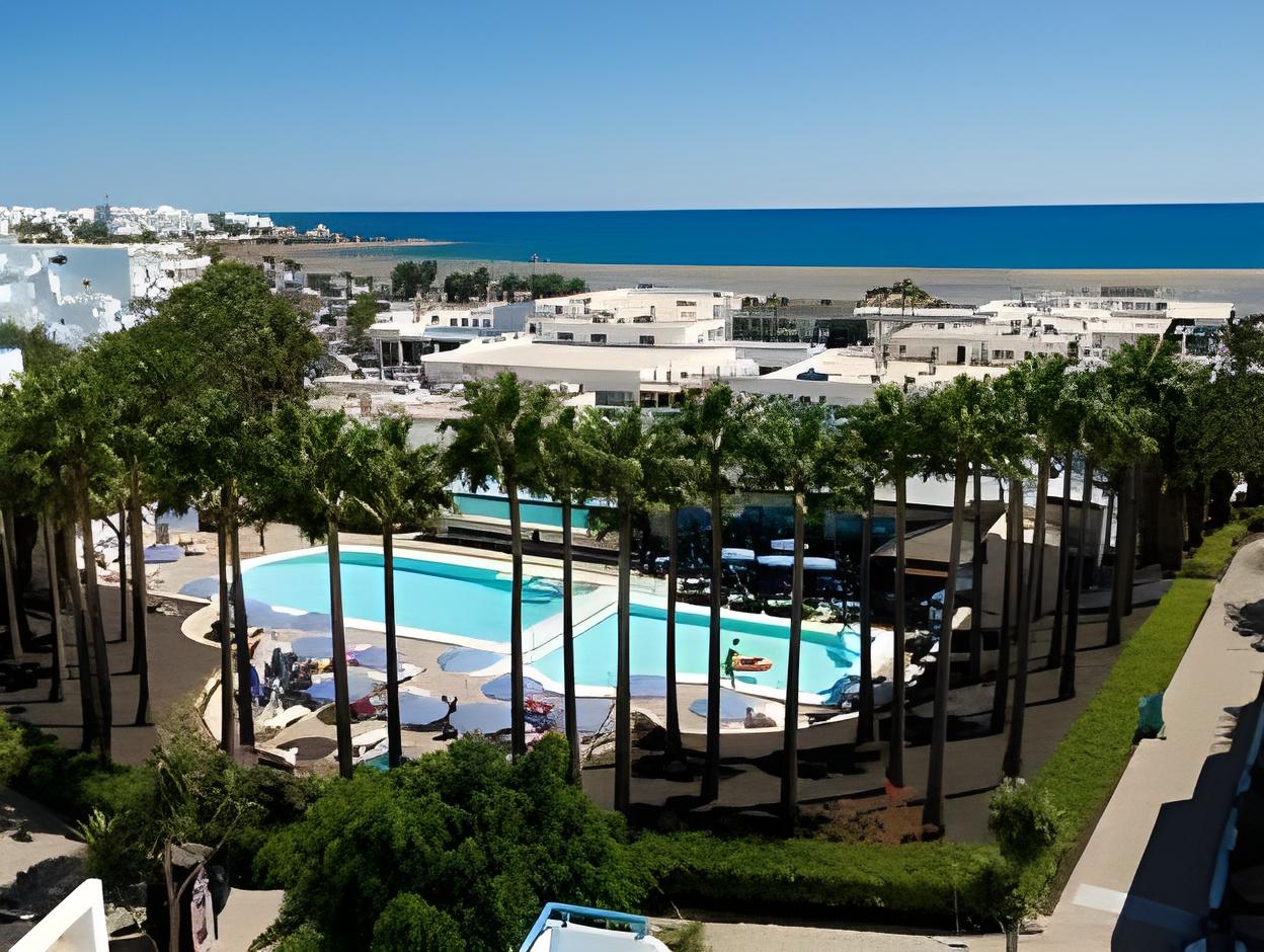 1 Bedroom Apartment Sea View Balcony