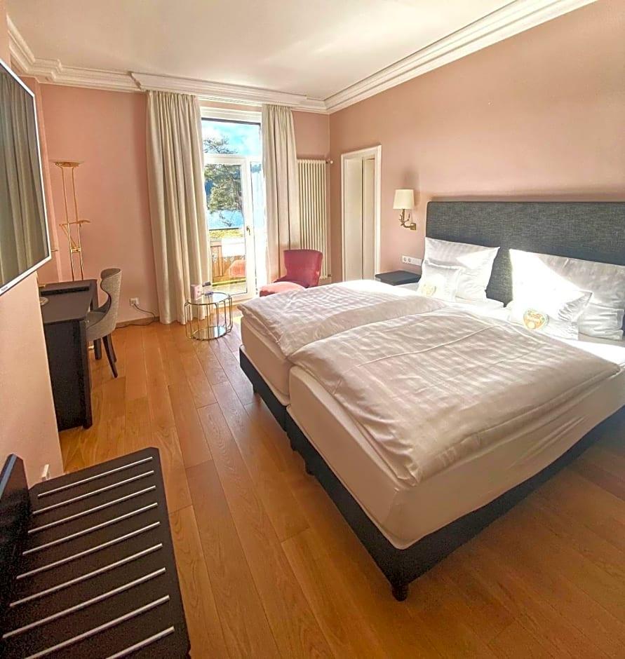 Treschers Schwarzwaldhotel 8/40