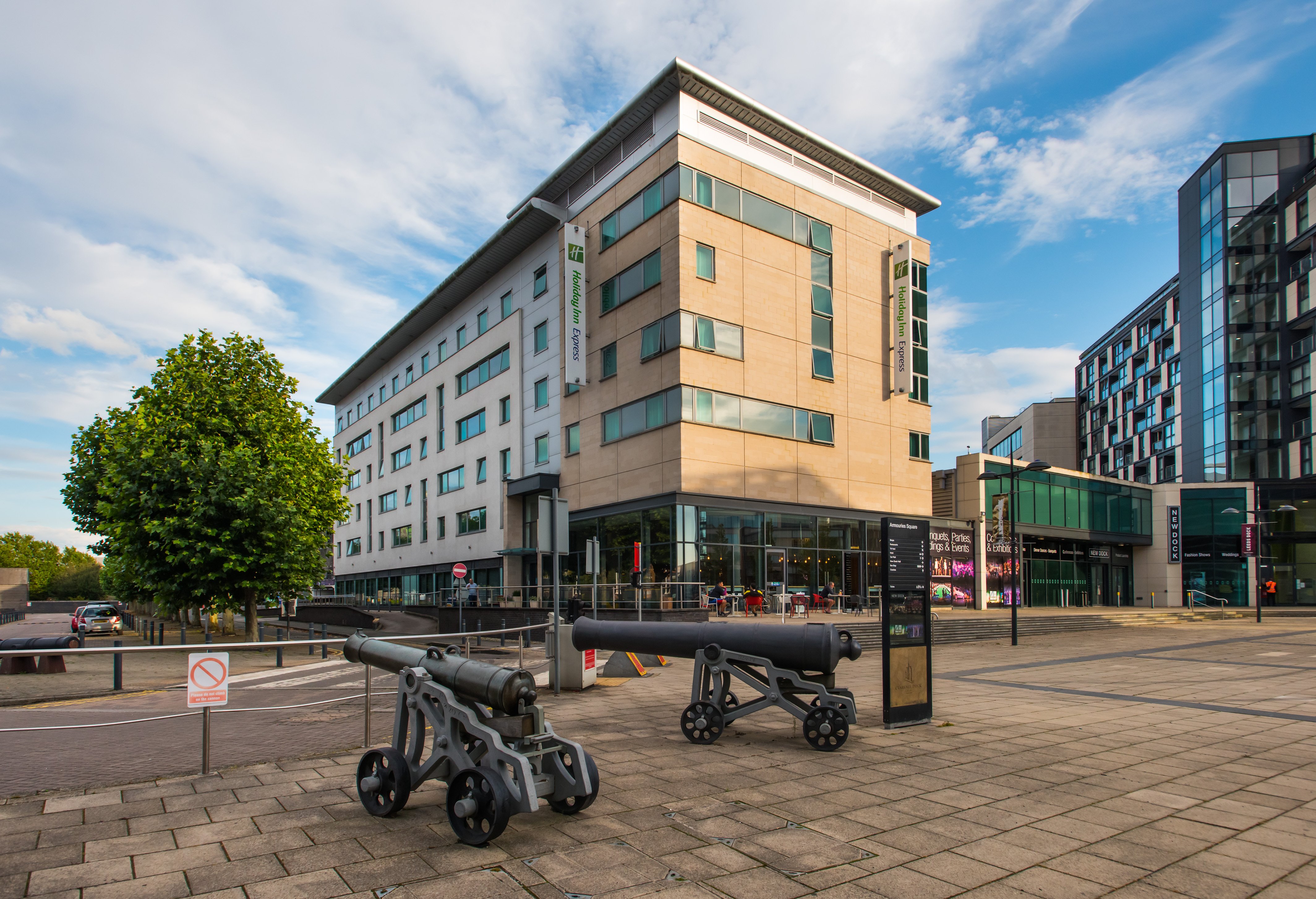 Holiday Inn Express Leeds City Centre Armouries 57/60