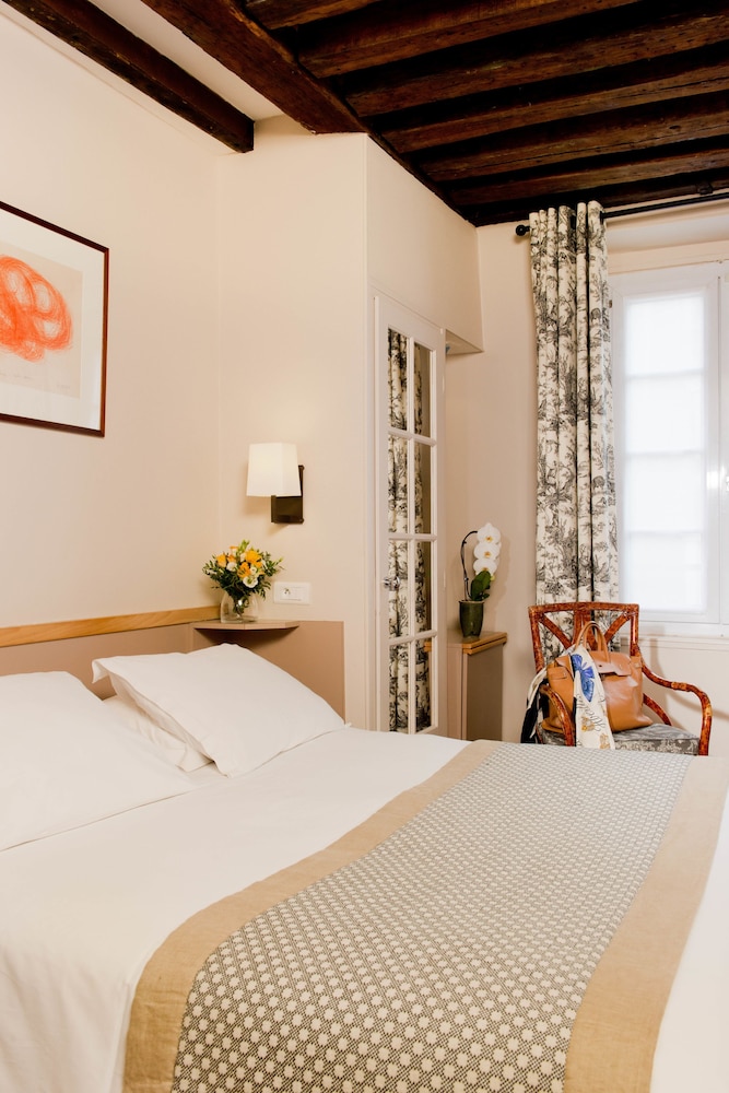 HOTEL DE LUTECE 17/40