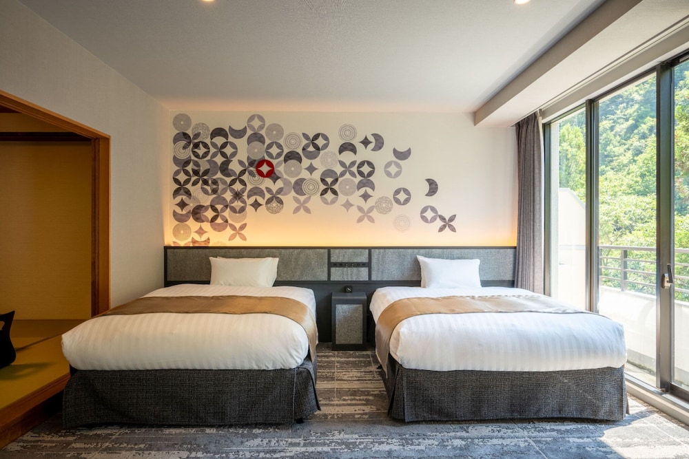 Royal Hotel Yamanaka Onsen Kajikaso 16/53
