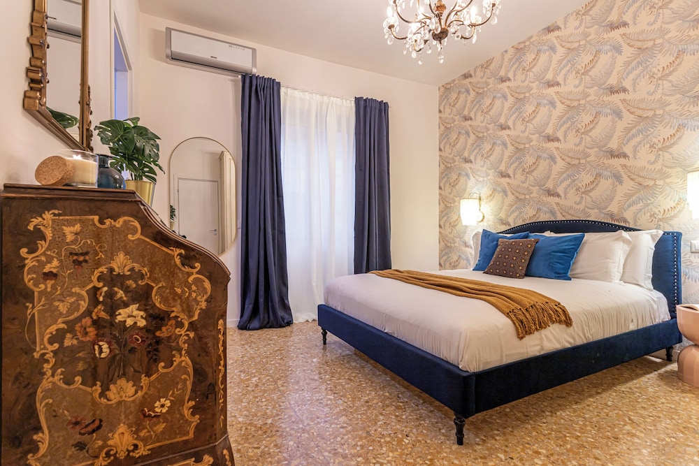 Cozy Flat Near Colosseum 10/48