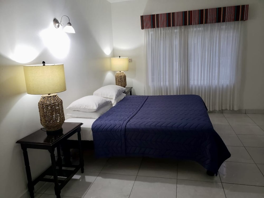 Coral Seas Beach Resort 29/58