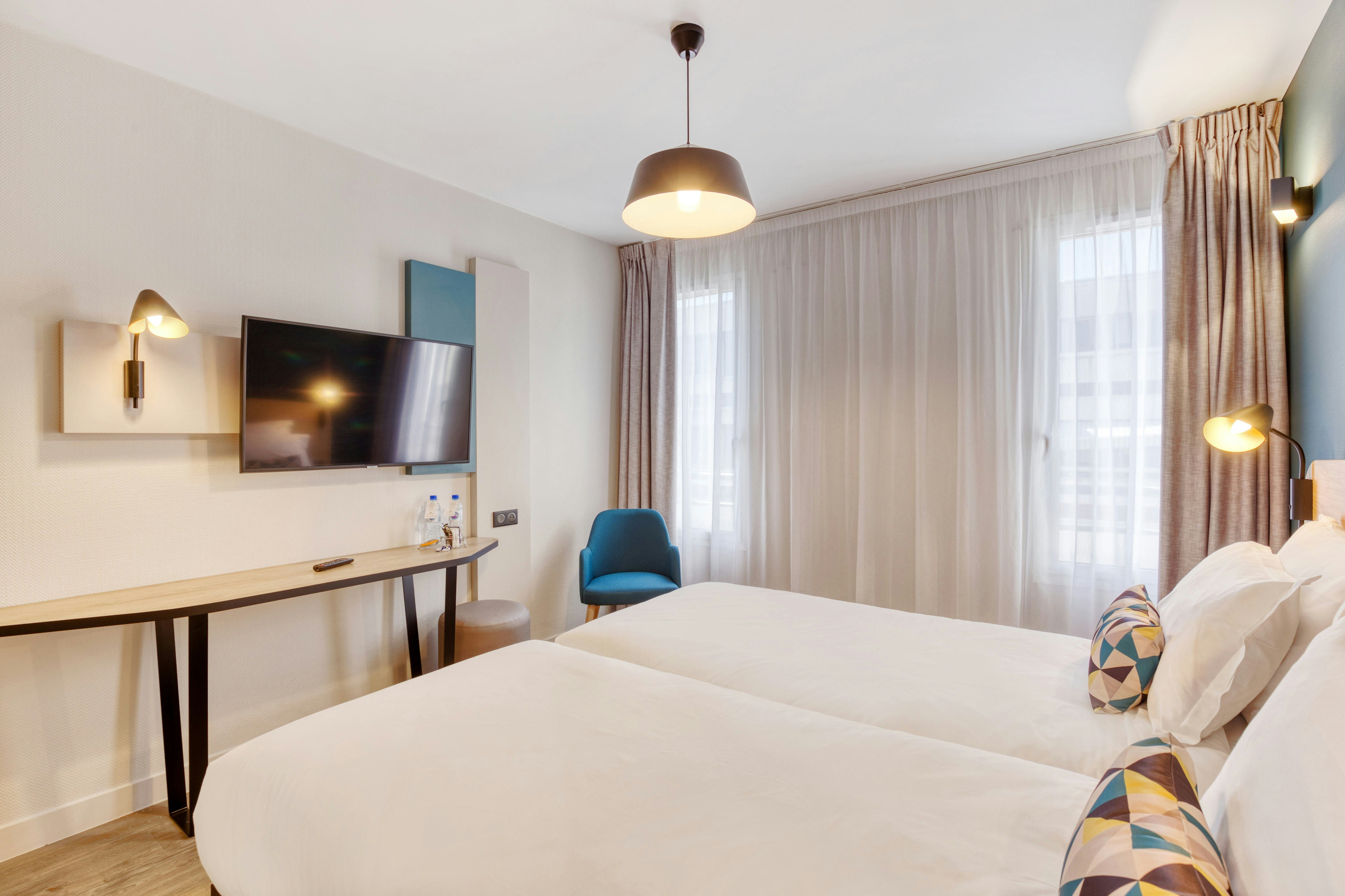 Appart City Confort Paris Clichy Mairie 34/76