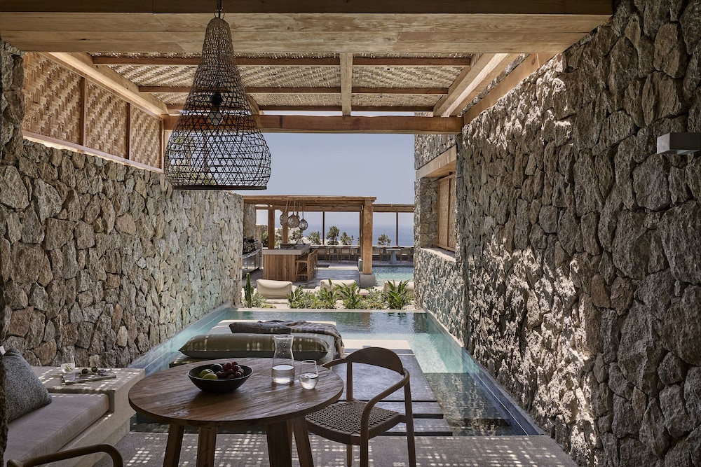 Archipelagos All Suites 25/50