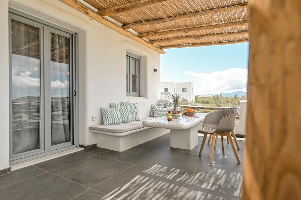 White Cocoon Exclusive villas 43/68