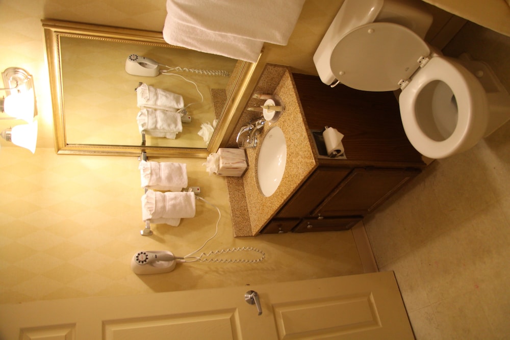 New Haven Village Suites 14/34