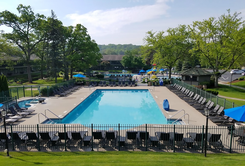 The Abbey Resort - The Lake Geneva Experience 37/71