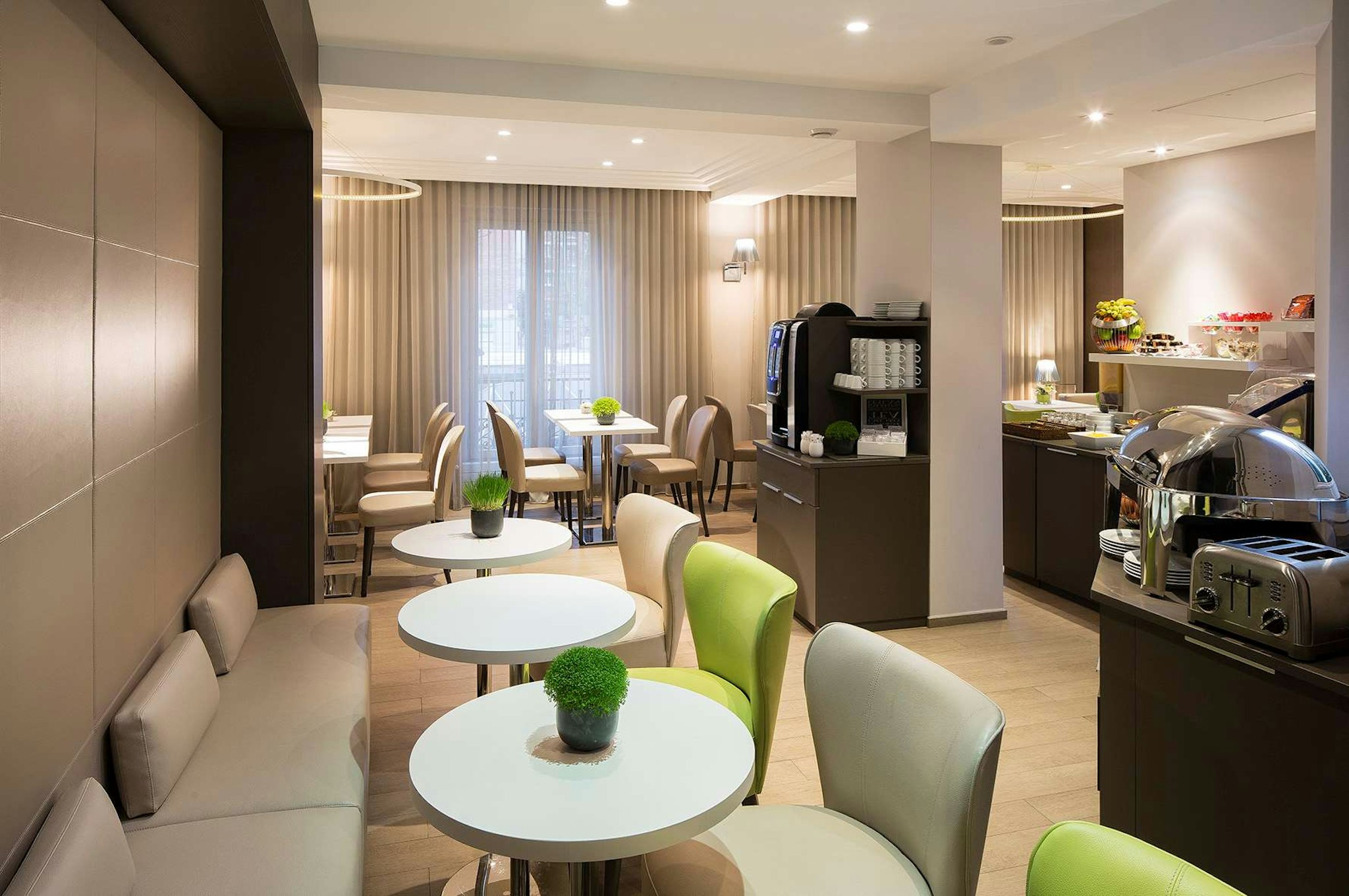 Acropole Hotel 25/29
