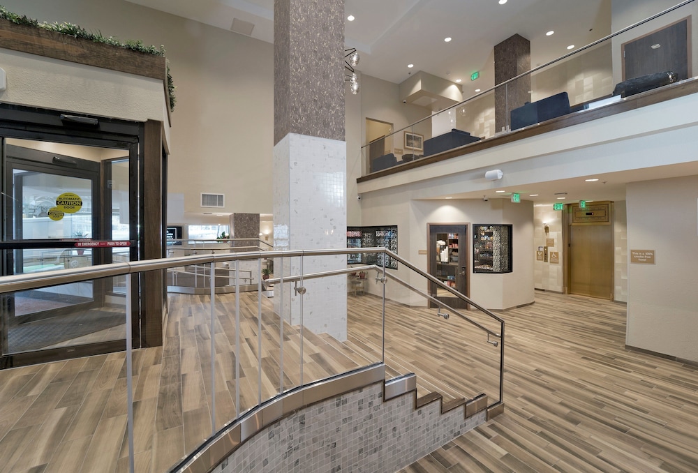 Candlewood Suites Baltimore - Inner Harbor 9/43