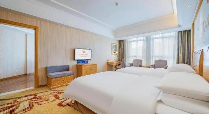 Vienna Hotel (Chengdu Xinfan Furniture City) 20/54