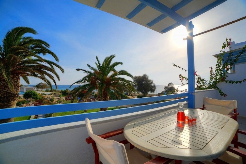Stella Naxos Island 27/50