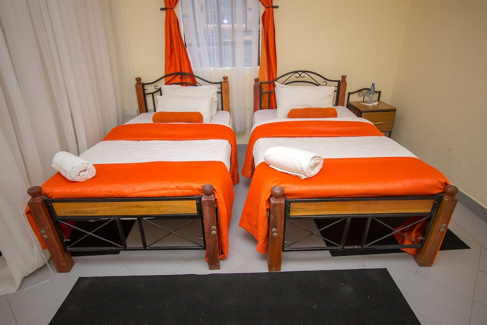 Dove Nest Lodge 13/50