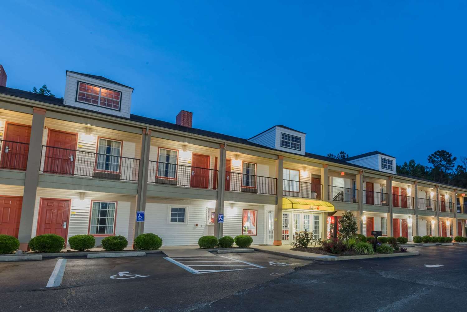 Super 8 By Wyndham Alexander City 2/29