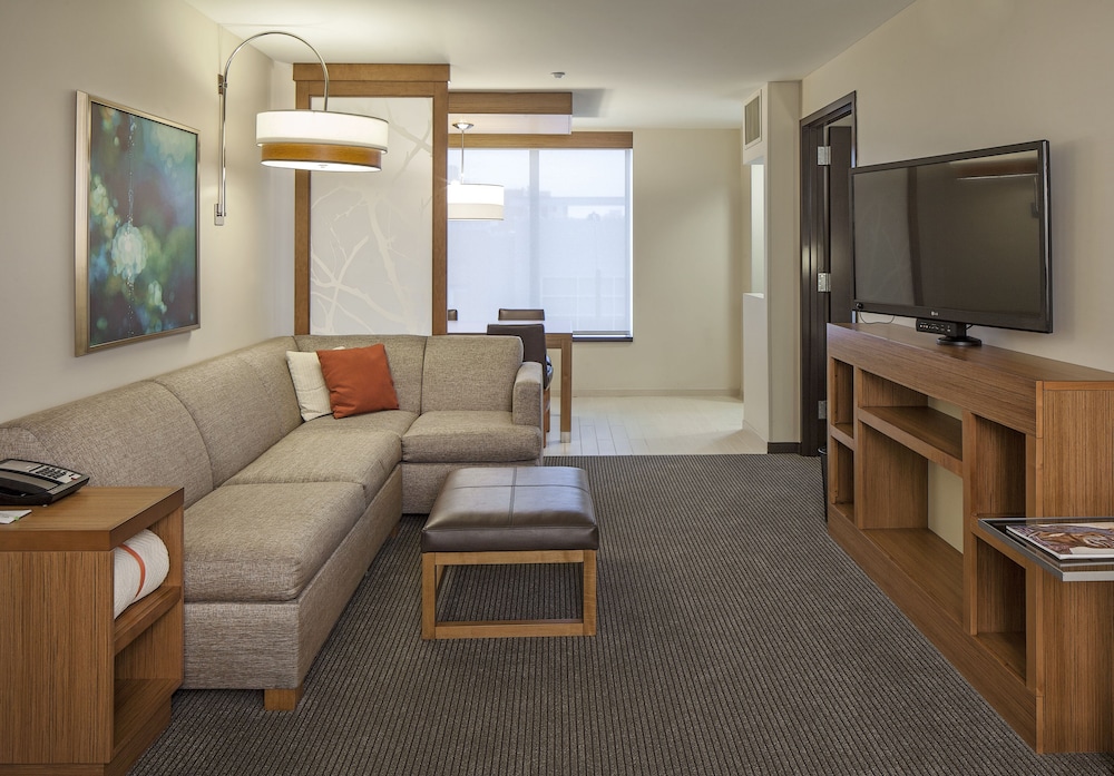 Hyatt Place Lincoln / Downtown - Haymarket 33/56