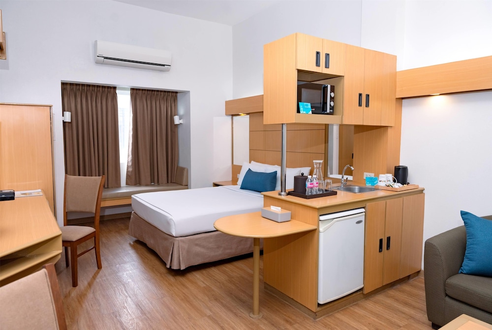 Room at Microtel By Wyndham Davao, DAVAO