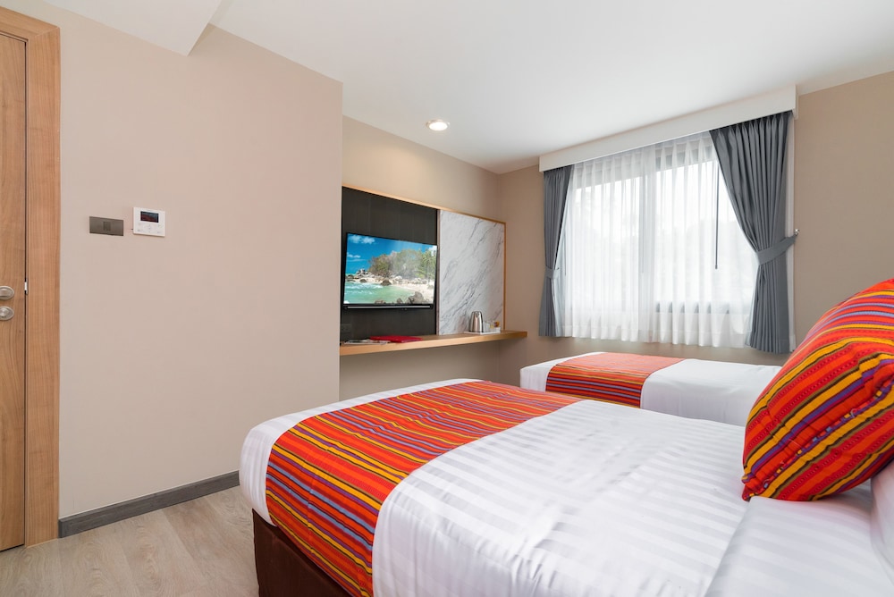 KK Karon Kata Boutique Hotel 11/37