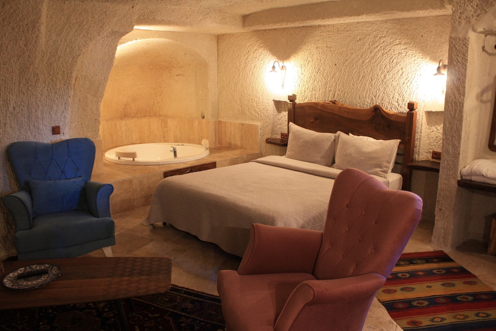 Apex Cave Hotel 6/61