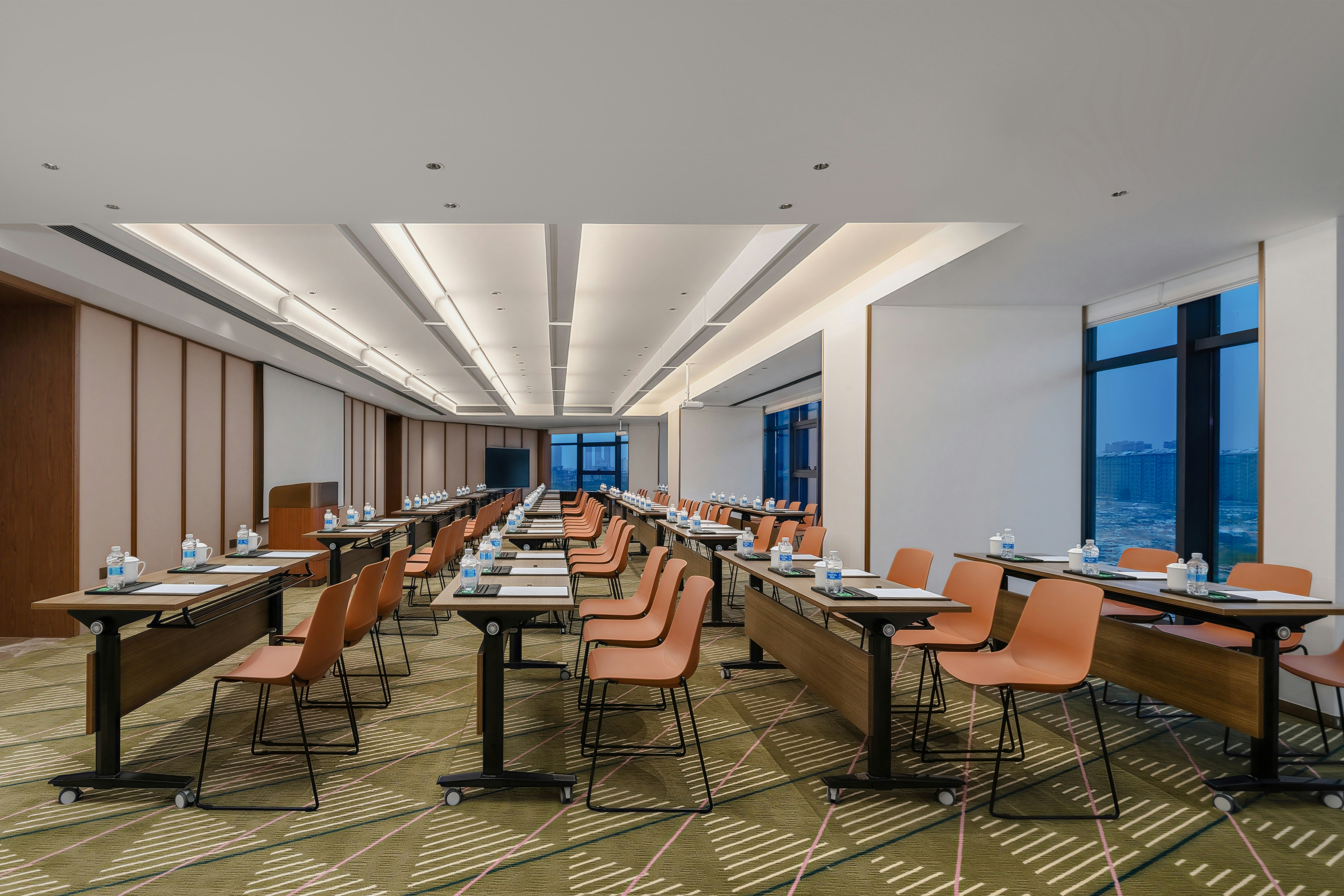 Hilton Garden Inn Jingzhou Shashi 55/56