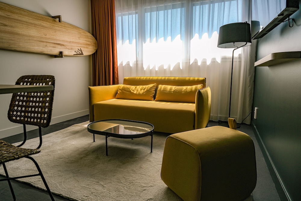 ibis Styles Bordeaux Lac Bruges 30/44
