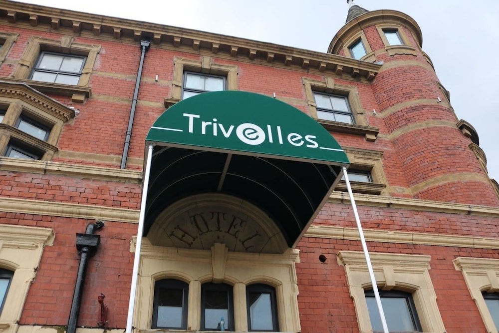 Trivelles Anfield 3/53