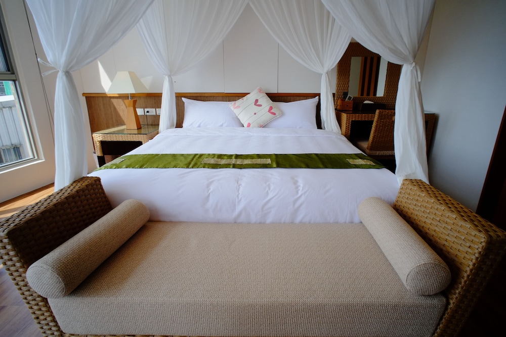 VIP, SUITE, DOUBLE BED, SEA VIEW
