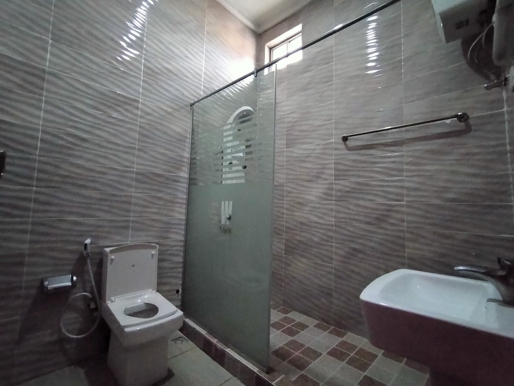 Boardwalk Hotel Wuse 2 22/23