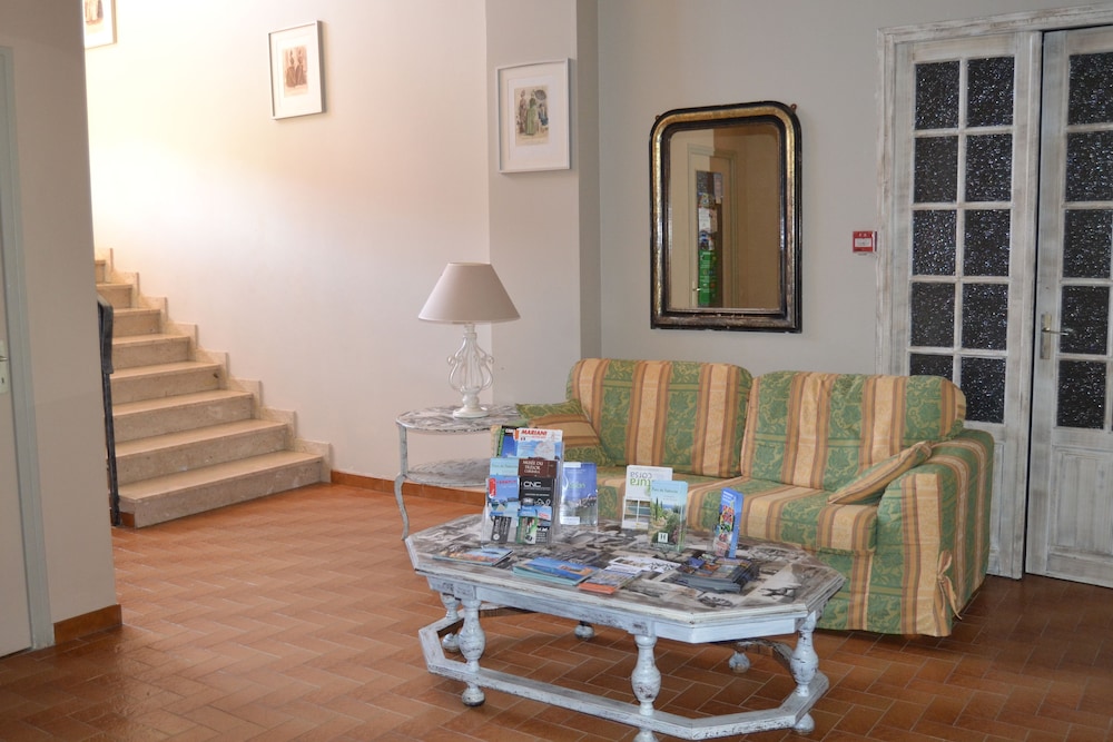 Hotel Cyrnea 31/39
